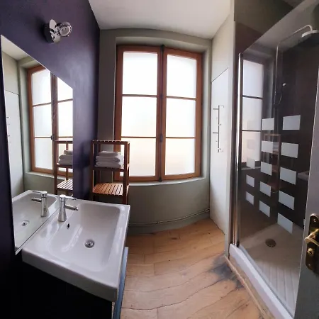 Apartment Le 2 Pieces Avec Parking Prive